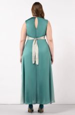 Mακρύ φόρεμα plus size Rinascimento